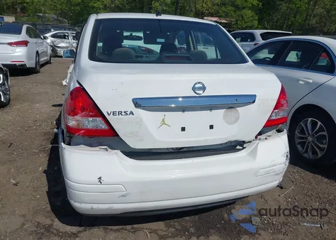 2010 Nissan Versa 1.8S из США, поврежденный, VIN 3N1BC1APXAL468424